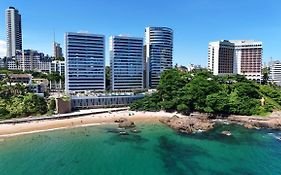 Apartamento de Luxo com acesso exclusivo à Praia